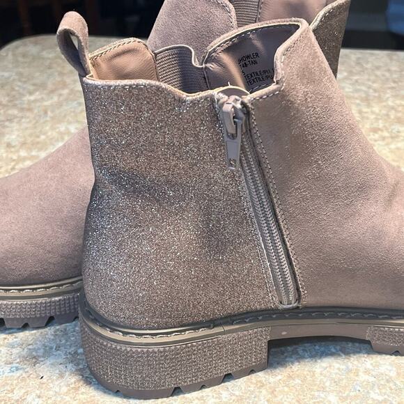 Steve Madden Howler Glitter Chunky Sole Ankle Boot Girls Size 5 - Picture 4 of 7